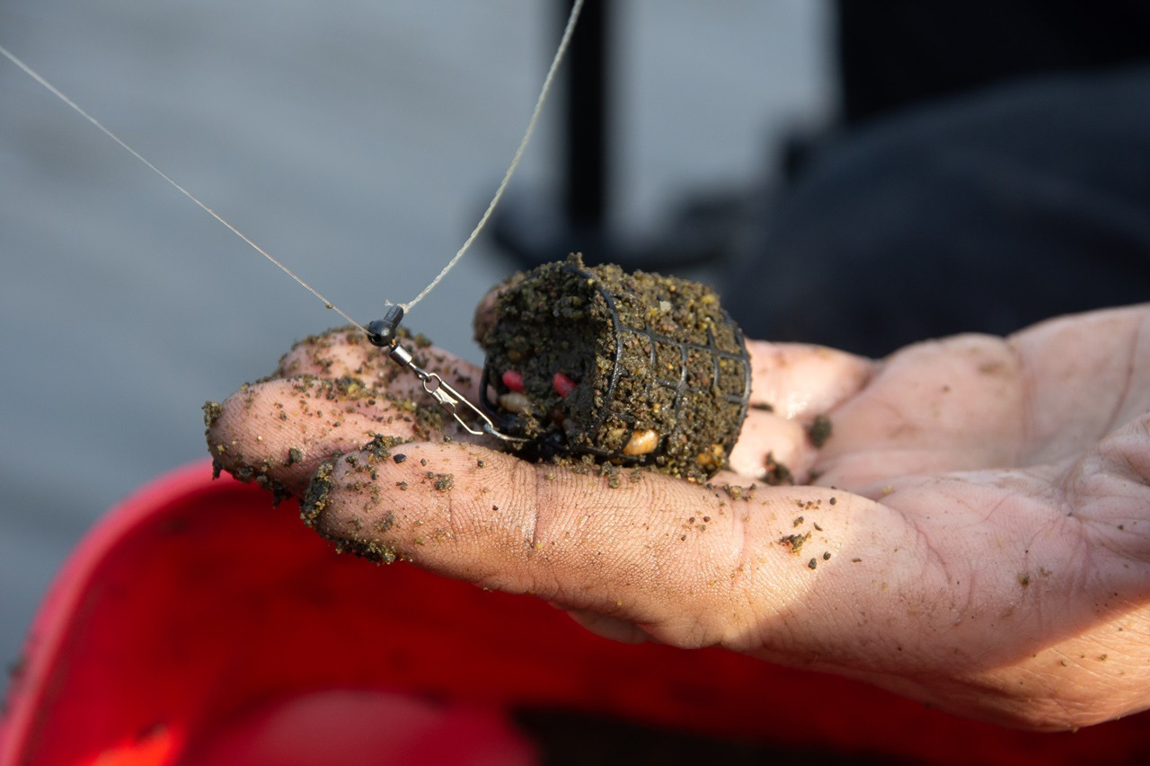 Qual è l'importanza dell'argilla e del suolo nella pesca a canna?